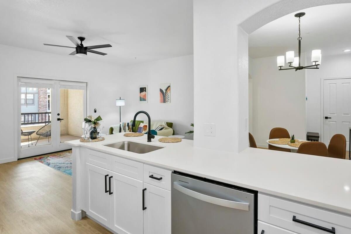 Cozysuites Glendale By The Stadium With Pool 02 Buitenkant foto