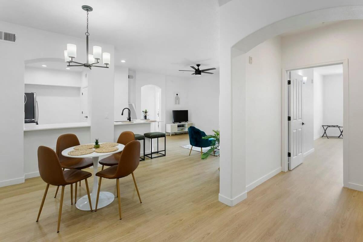 Cozysuites Glendale By The Stadium With Pool 02 Buitenkant foto