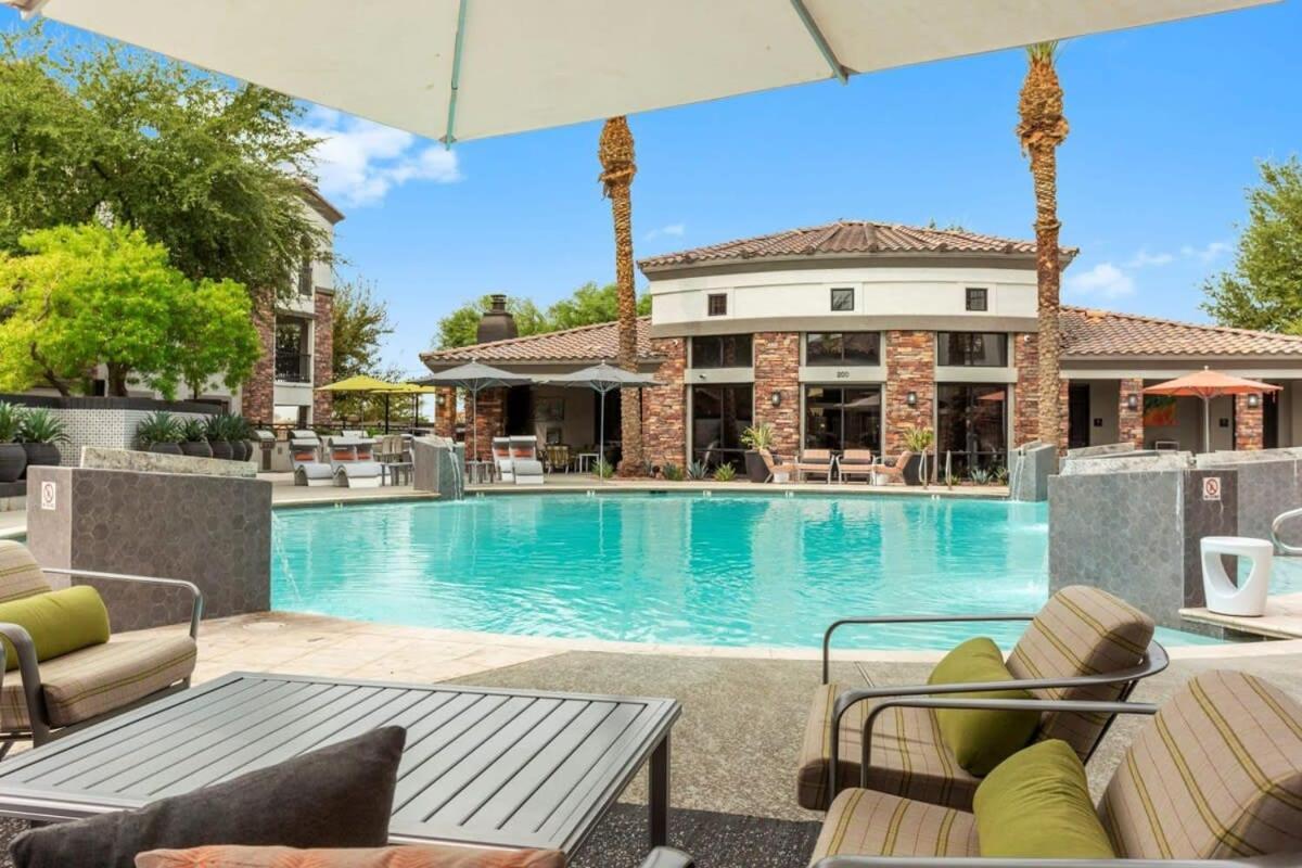 Cozysuites Glendale By The Stadium With Pool 02 Buitenkant foto