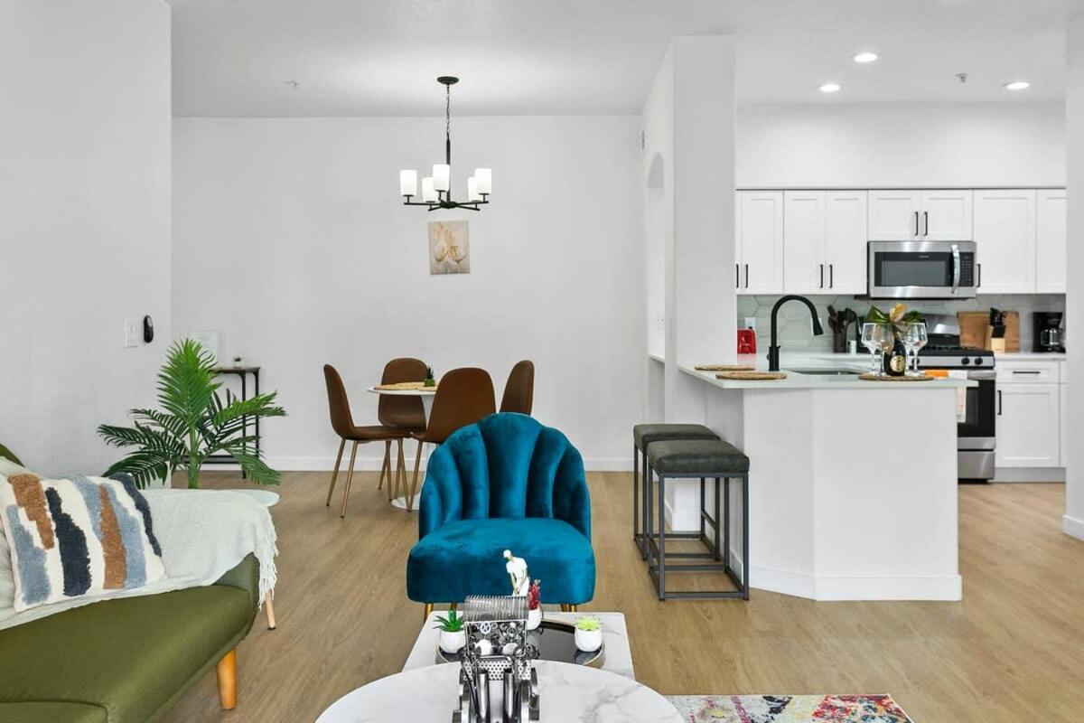 Cozysuites Glendale By The Stadium With Pool 02 Buitenkant foto